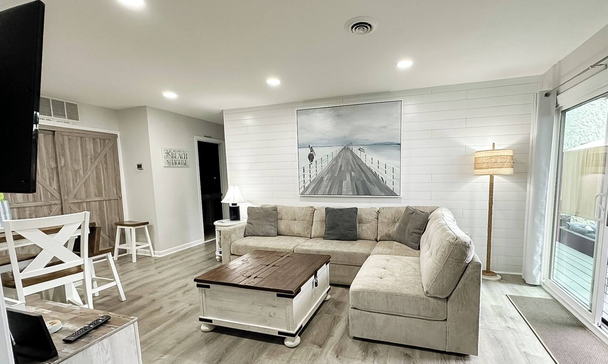 North Ocean City Condo | ☆ 5-Star Retreat w/Private Courtyard, Steps to Beach, Pools, Shops & Dining