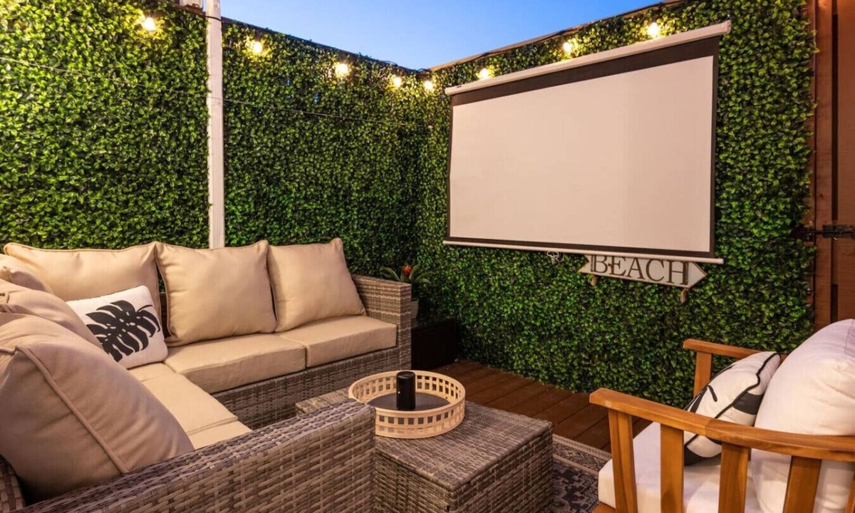 Midtown Ocean City Villa | 5BR OceanView O/D Space/Movies, Pool, Bikes, Gear
