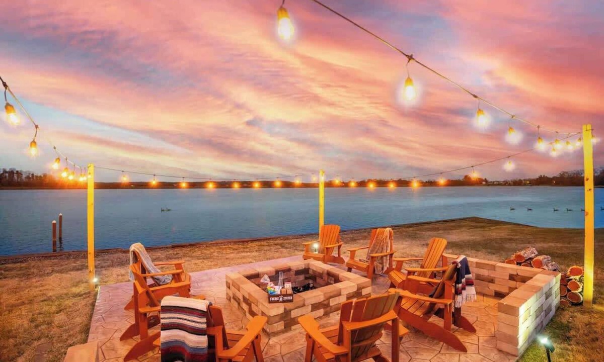 Aspen Hill House | 6 Bed, 180°View, Beach, Sleeps 16, HotTub, Game Rm