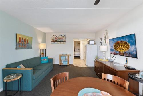 Wildwood Crest Apartment | 6201 Ocean Ave, Unit 310 - The Nassau Inn