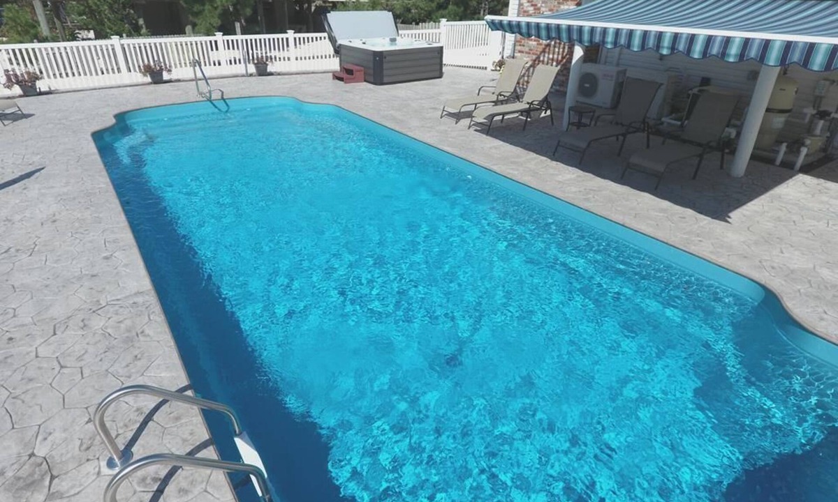 Loveladies House | 7 BEDROOMS, GORGEOUS POOL ON THE OCEAN SIDE!