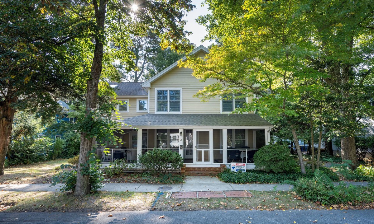 The Pines House | 7BR Cozy Rehoboth Beach Home Steps to the Beach