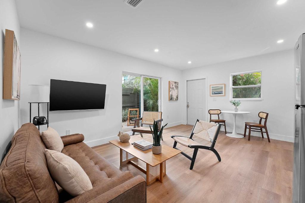 Victoria Park Apartment | 921 Apartment 1