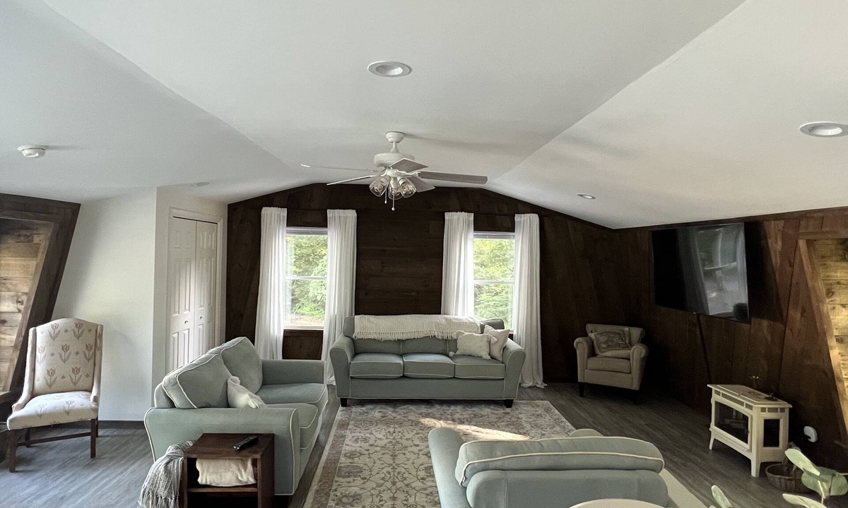 Greenwood Cottage | -A travelers cottage - A place to rest after a busy day.