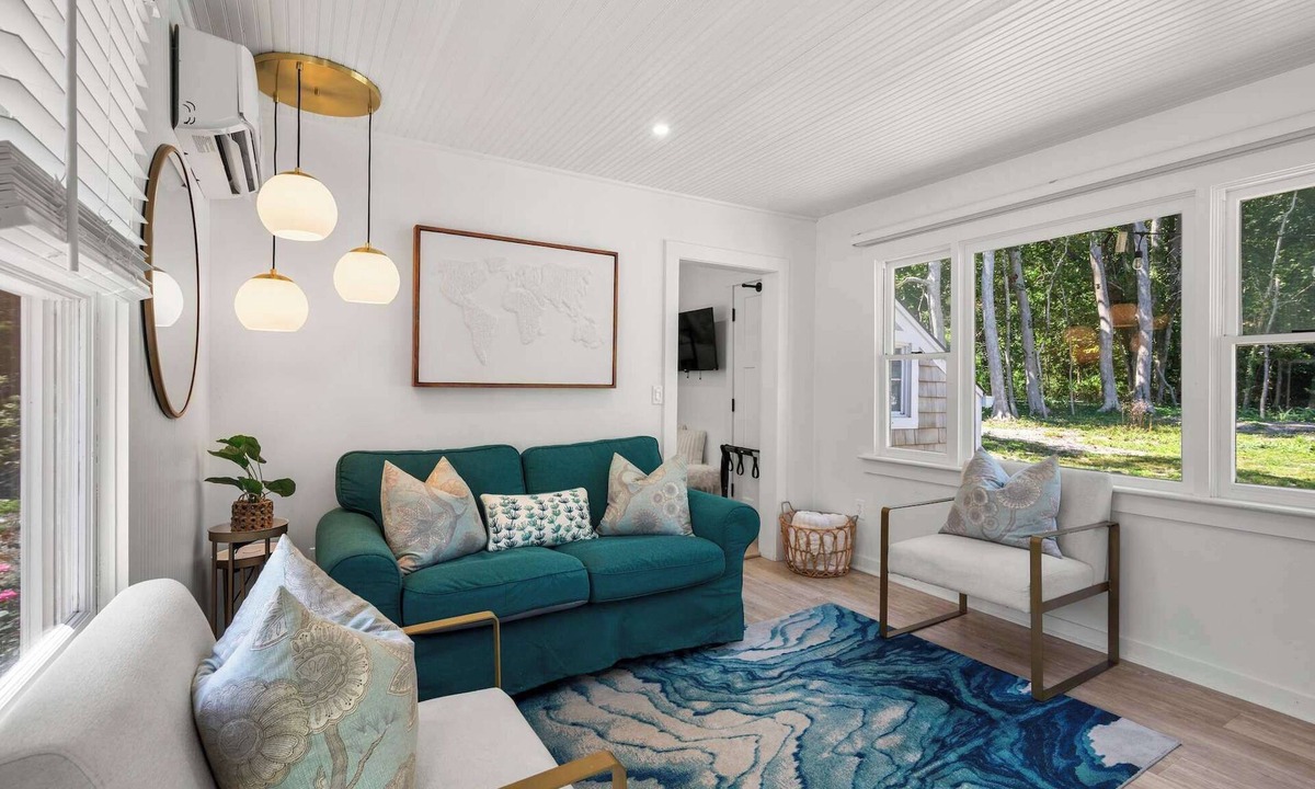 Yarmouth Port House | Adorable Updated Cottage, Walk to Water!
