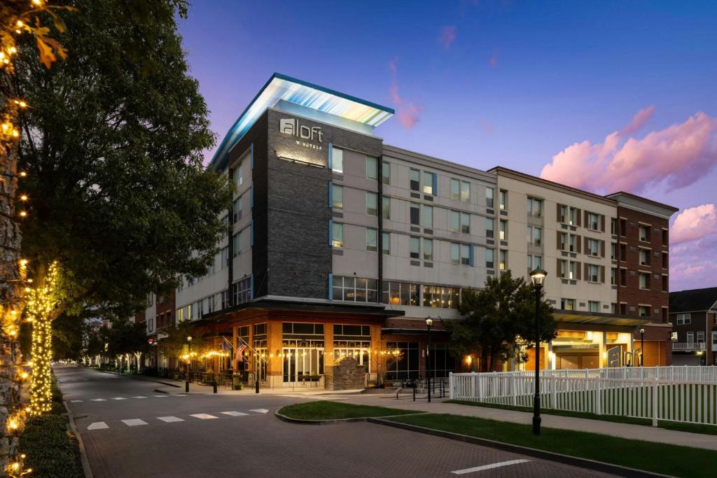 Richmond Hotel | Aloft by Marriott Richmond West Short Pump