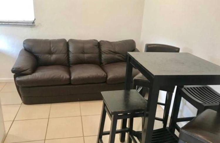 Allapattah House | Amazing West wynwood Guest House