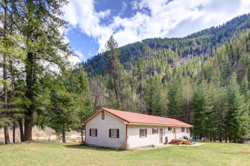 Noxon House | Angler's Dream Remote Escape on Bull River!