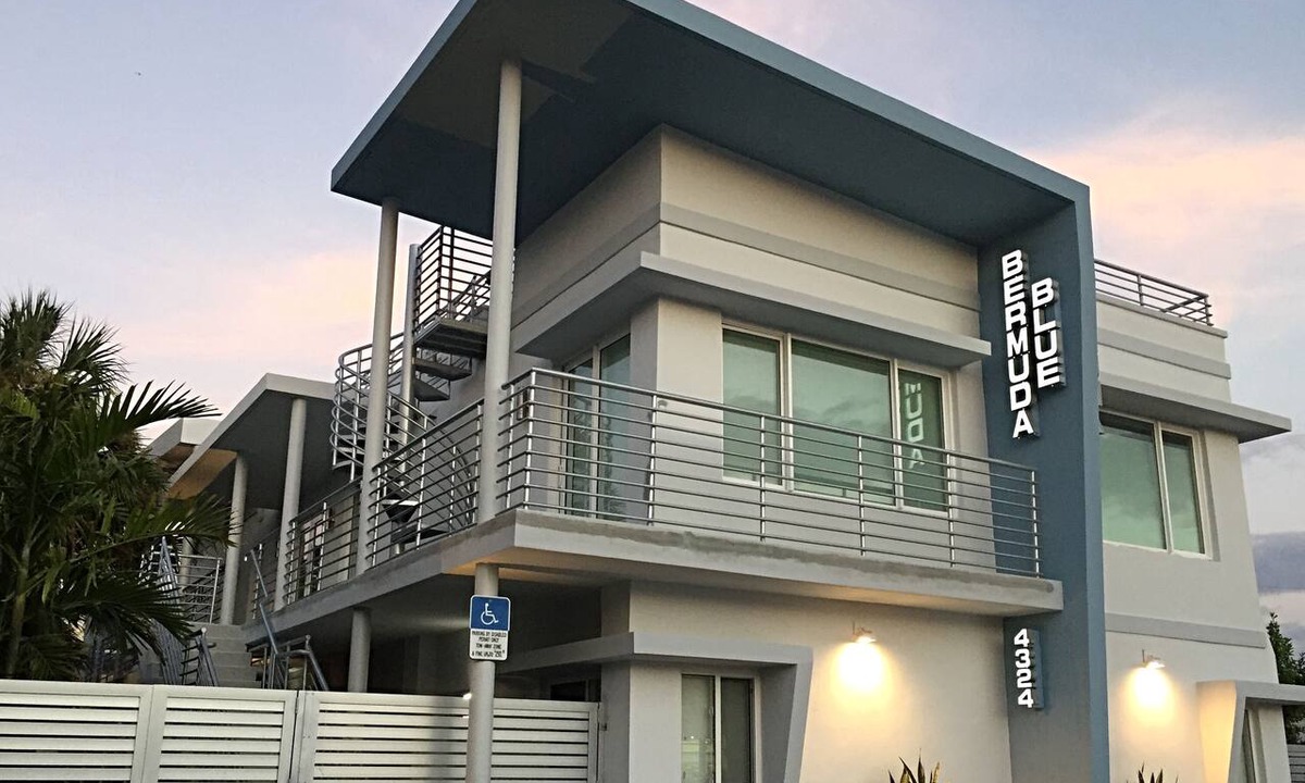 East Fort Lauderdale Apartment | Apt.# 3 Bermuda Blue Beach Club (1/1)
