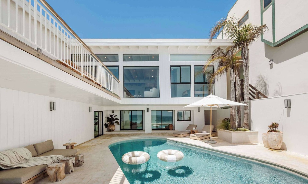 Central Malibu House | Aquaterra by Stay Awhile Villas