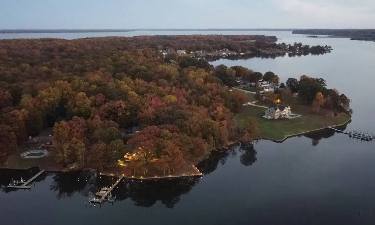 Stafford House | Aquia Creek Lodge at Quantico - Family Fun Retreat Close to Washington DC