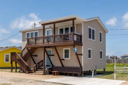 Sea Retreat House | Atlantic Vu - Kitty Hawk MP 3, Ocean View, 30 Yards to Beach, Community Pool, Pets Ok