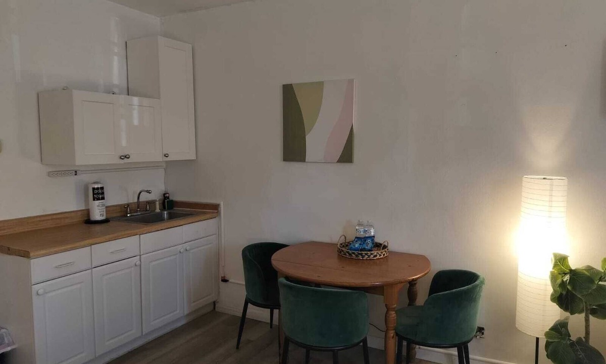 Little Havana Apartment | Authentic Stay in Little Havana 6