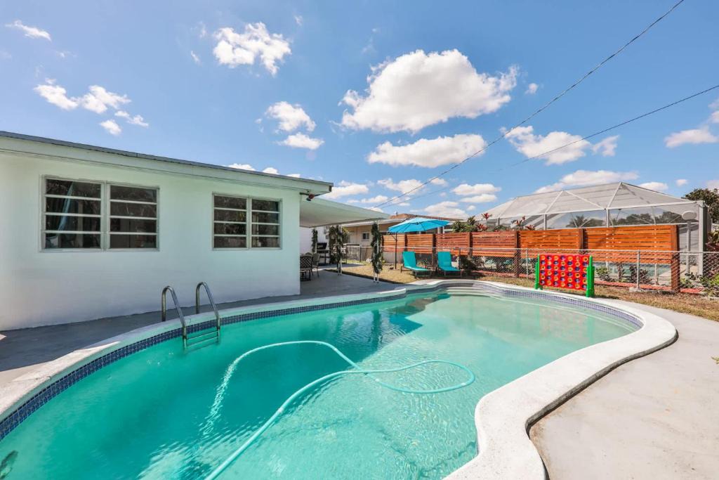 Ives Estates House | Aventura Ives Family Home