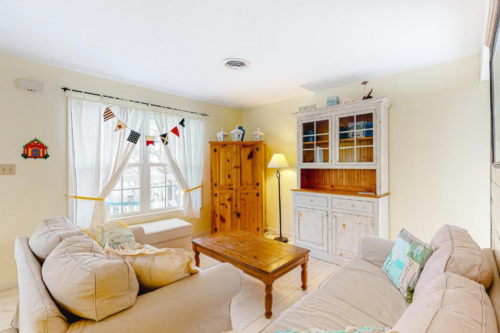 Bethany Beach House | Bahamas Beach Cottages - 600 Hopetown