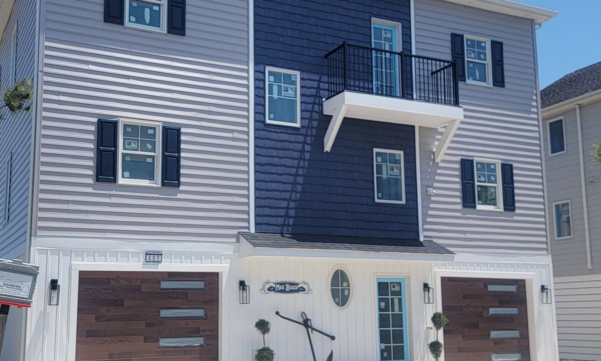Broadkill Beach House | Bay Front Water & Beach Front Broadkill Pet Friendly Sleeps 12 4Bed 4Bath 4Floor