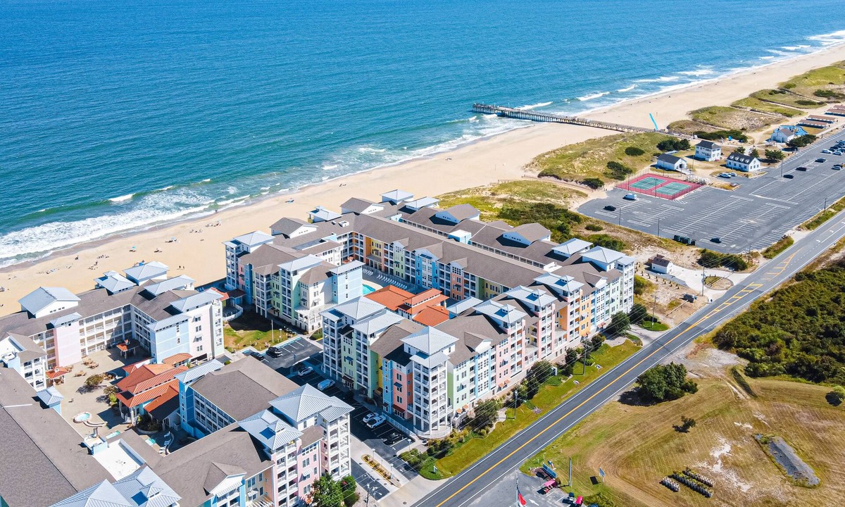 Sandbridge Condo | Bayfront, corner penthouse with great views, balconies, 3 pools & 2 gyms