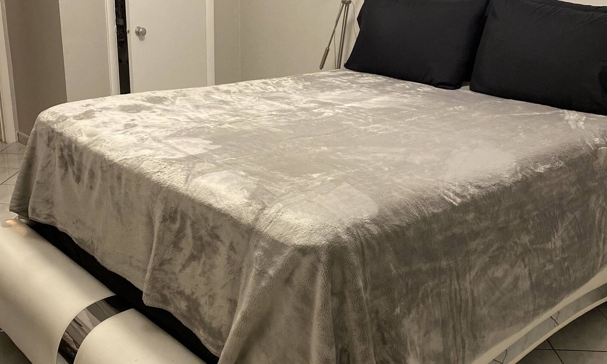 North Beach Apartment | Beach Apartment 1 bed/1 bath located in a quiet neighborhood. Ocean close by.