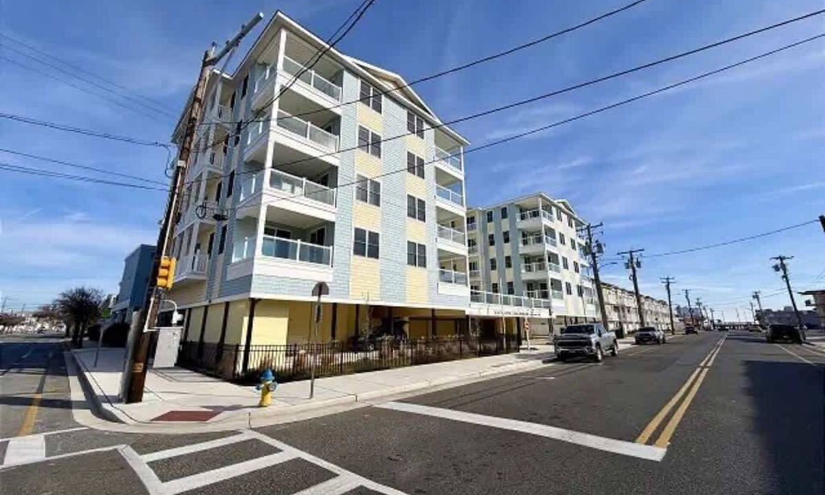 Cape May - Wildwood Apartment | Beach Block Beauty w/Pool