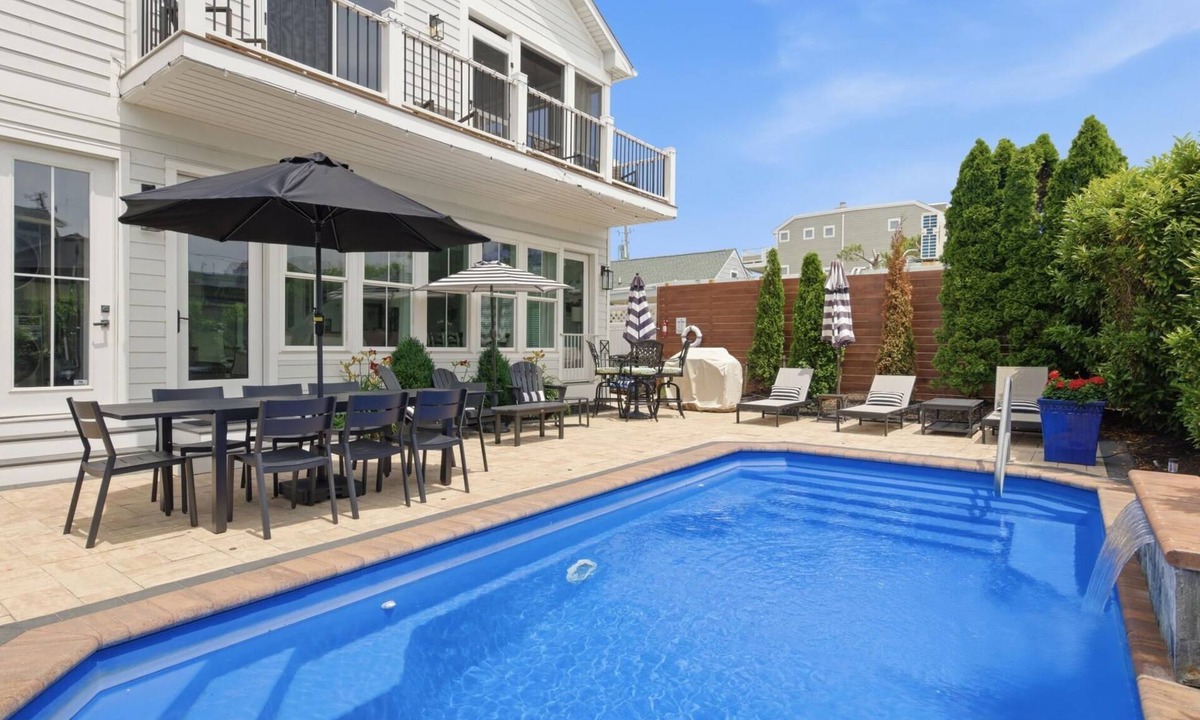 Rehoboth by the Sea Villa | "Beach Block! Pool, Roof Deck, 7BR/6BA, Sleeps 16