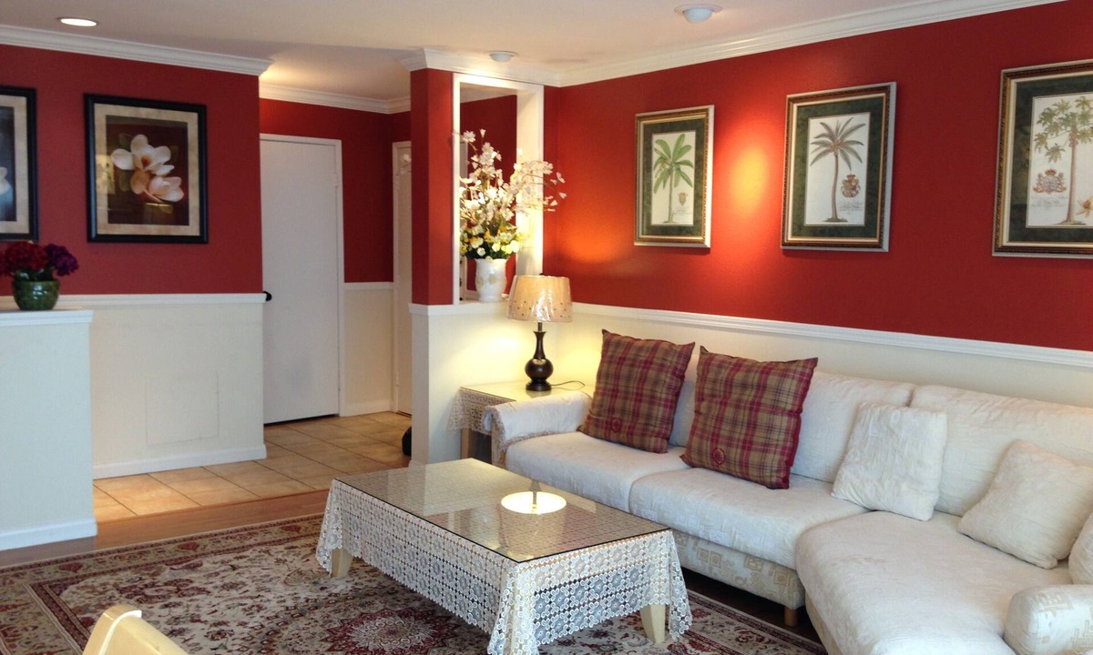 South Redondo Condo | Beach Front Condo - Min 31 Day Stay