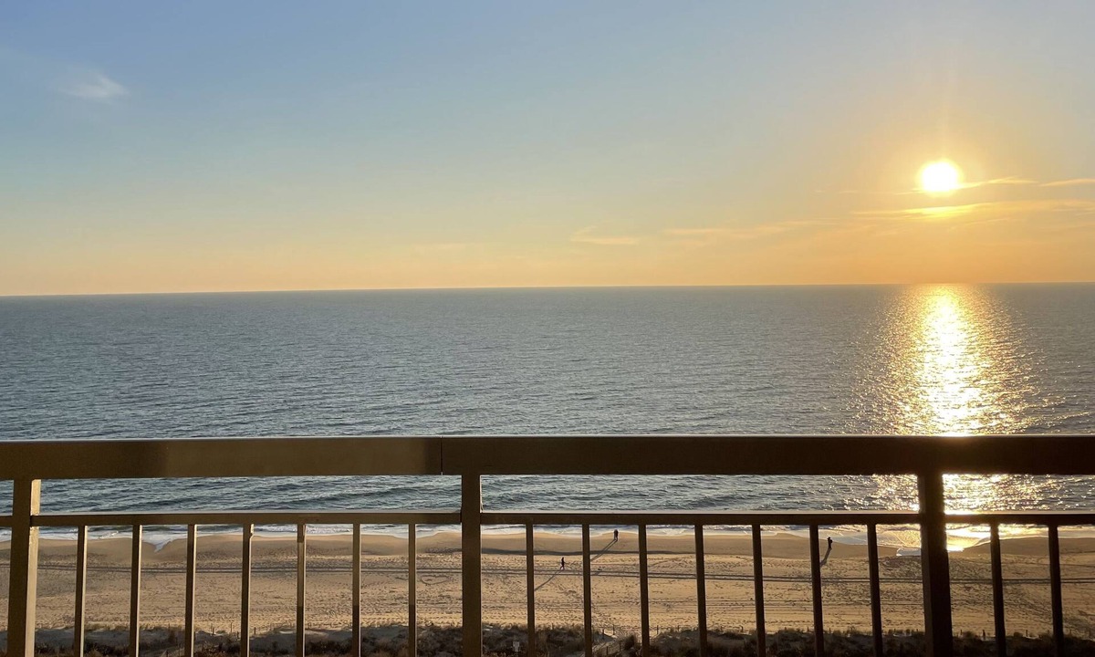 North Ocean City Condo | Beach Front with Amazing Views from Oceanside & Bayside