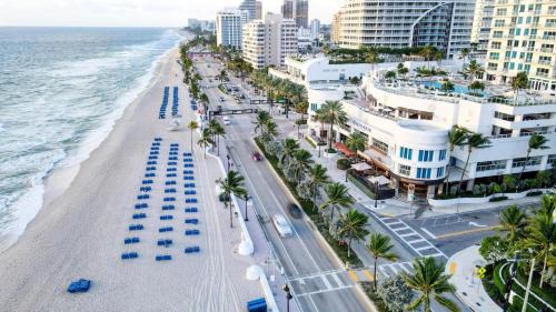 Central Beach Resort | Beach House Fort Lauderdale, A Hilton Resort