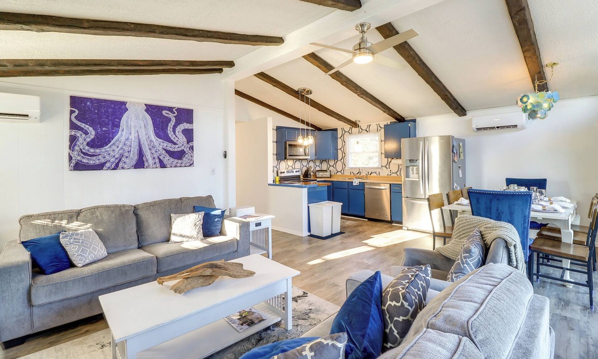 Broadkill Beach House | BEACH PLUM MANOR- 4 BD, 2 BA - Sleeps 8 - Short Walk to Beach Access!