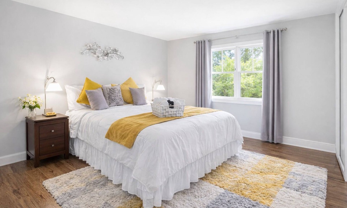 Lake Ida Shores Condo | 🌟Beach Retreat in Downtown Delray🌟King Bed 🌟Fast Wi-Fi🌟 Free Parking🌟
