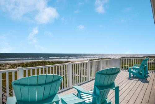 Yaupon Beach House | Beach Walkers by Oak Island Accommodations