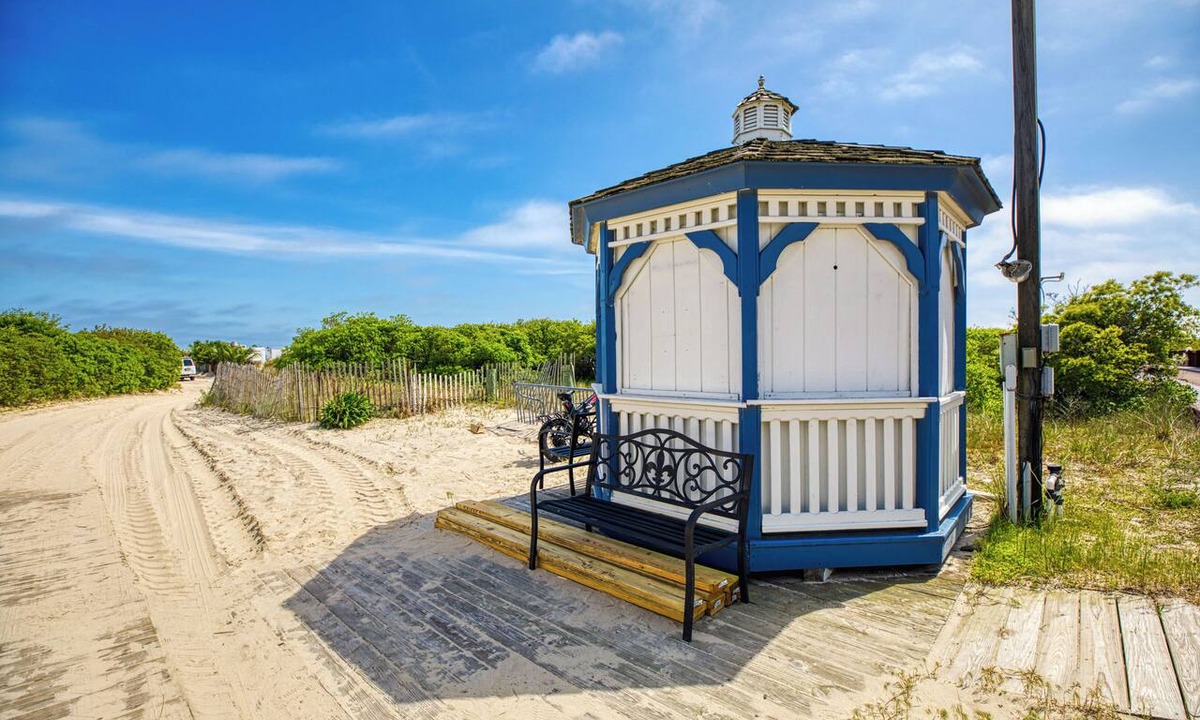 Diamond Beach Condo | Beachfront 3 BR condo in Diamond Beach with pool - Completely renovated for 2024