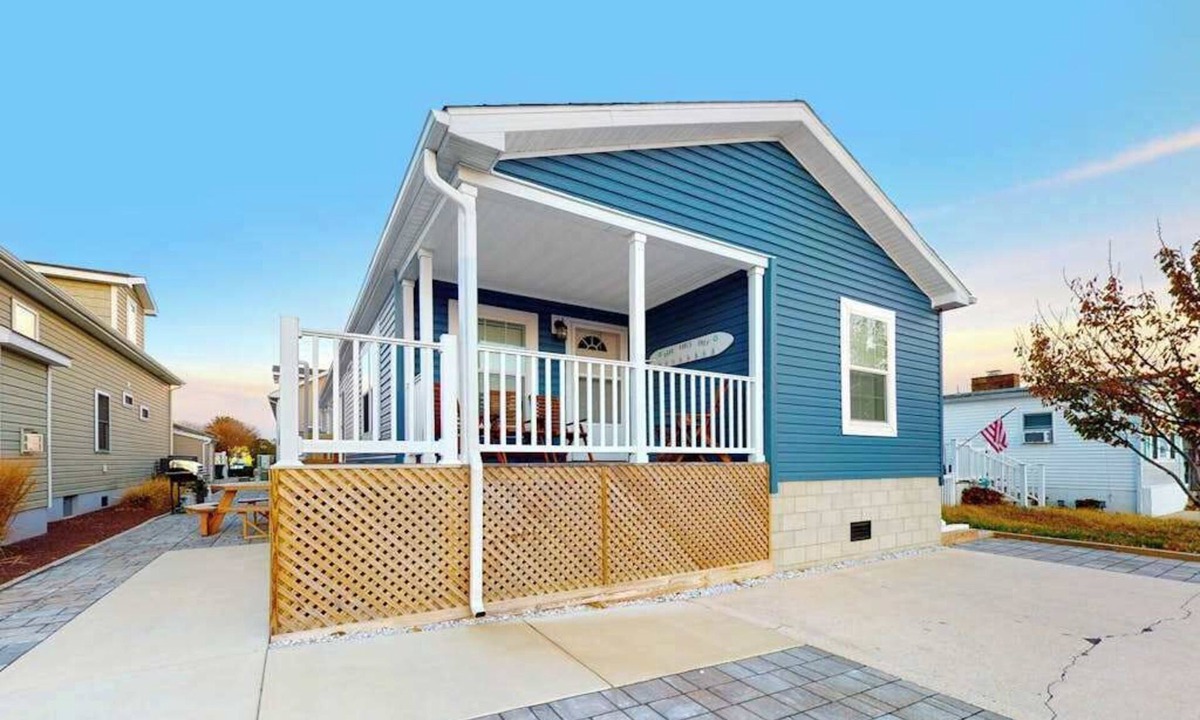 Montego Bay House | Beachy bayside home in quiet neighborhood with patio, central AC, pool, & tennis