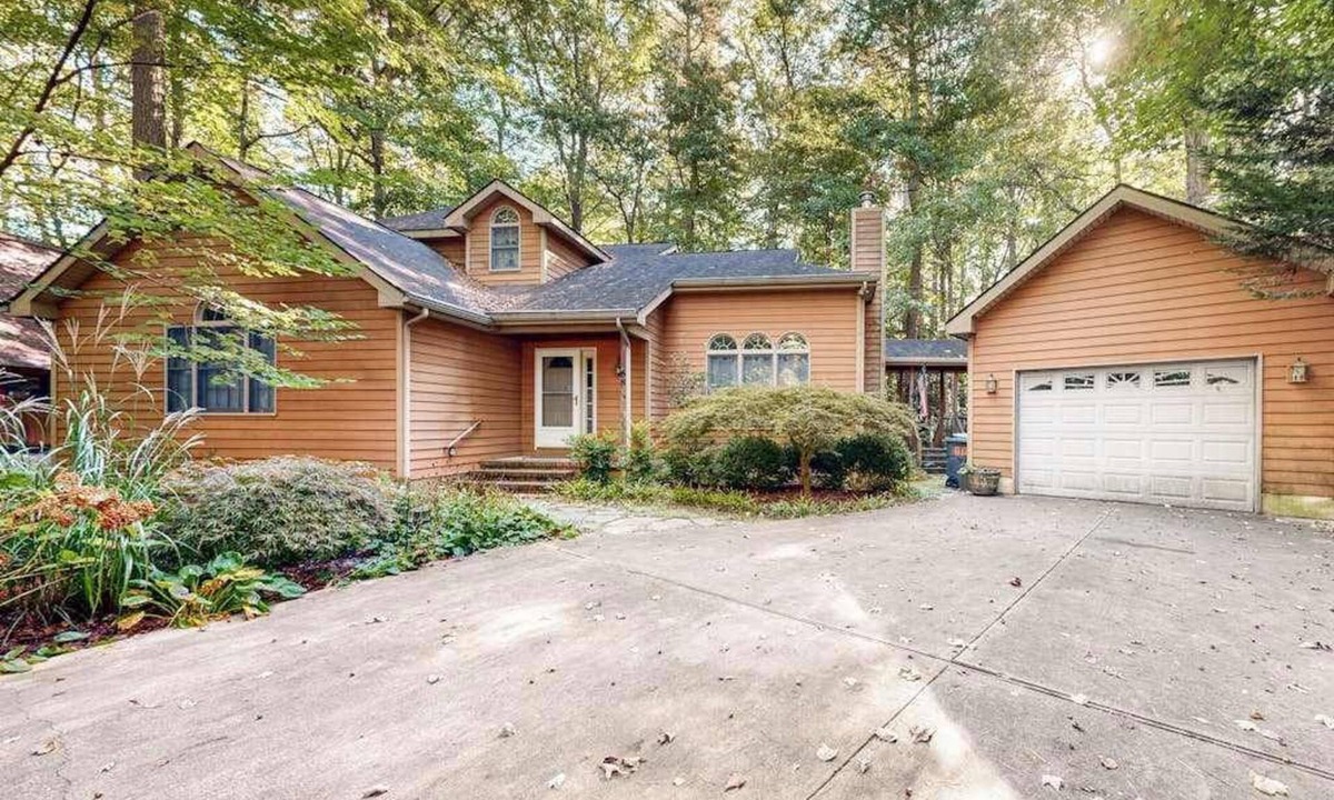 Ocean Pines House | Beaconhill Road 68