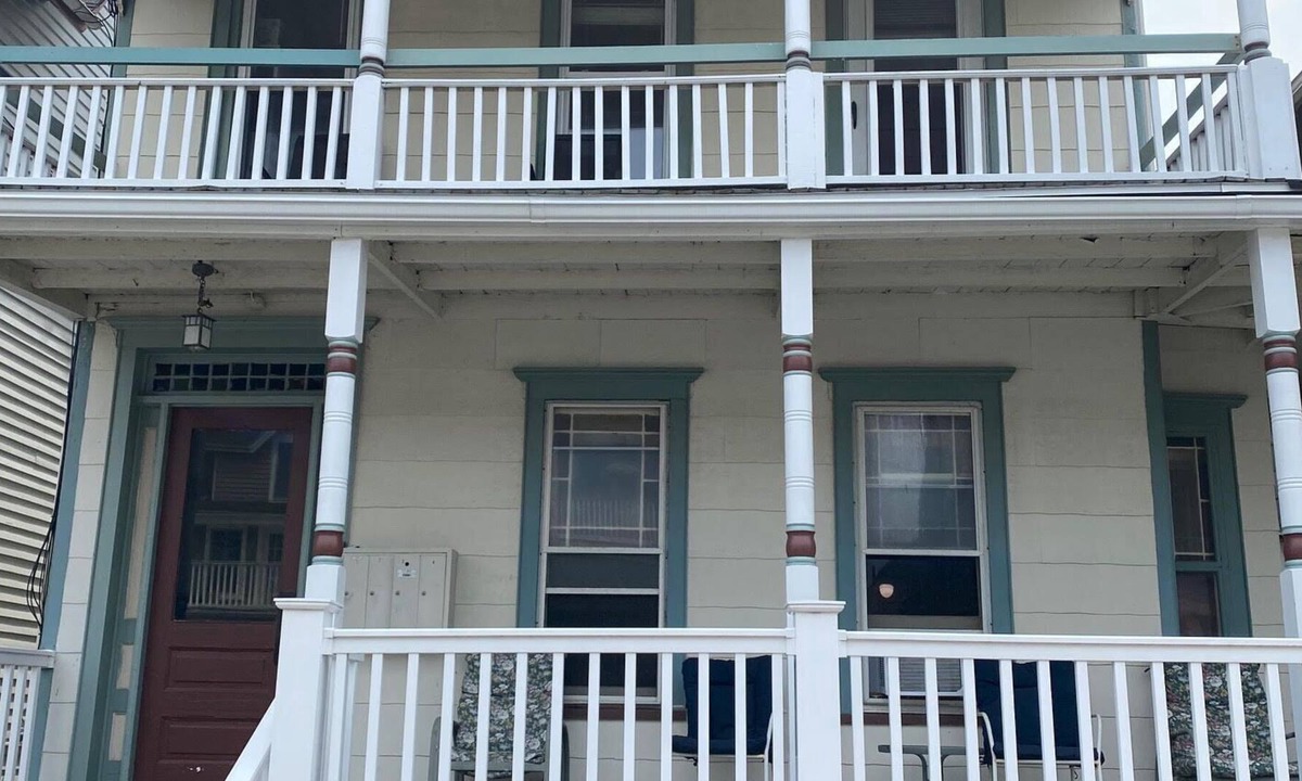 Ocean Grove Apartment | Beautiful 1 BR Apt 4 ... 1.5 blks from beach Ocean Grove