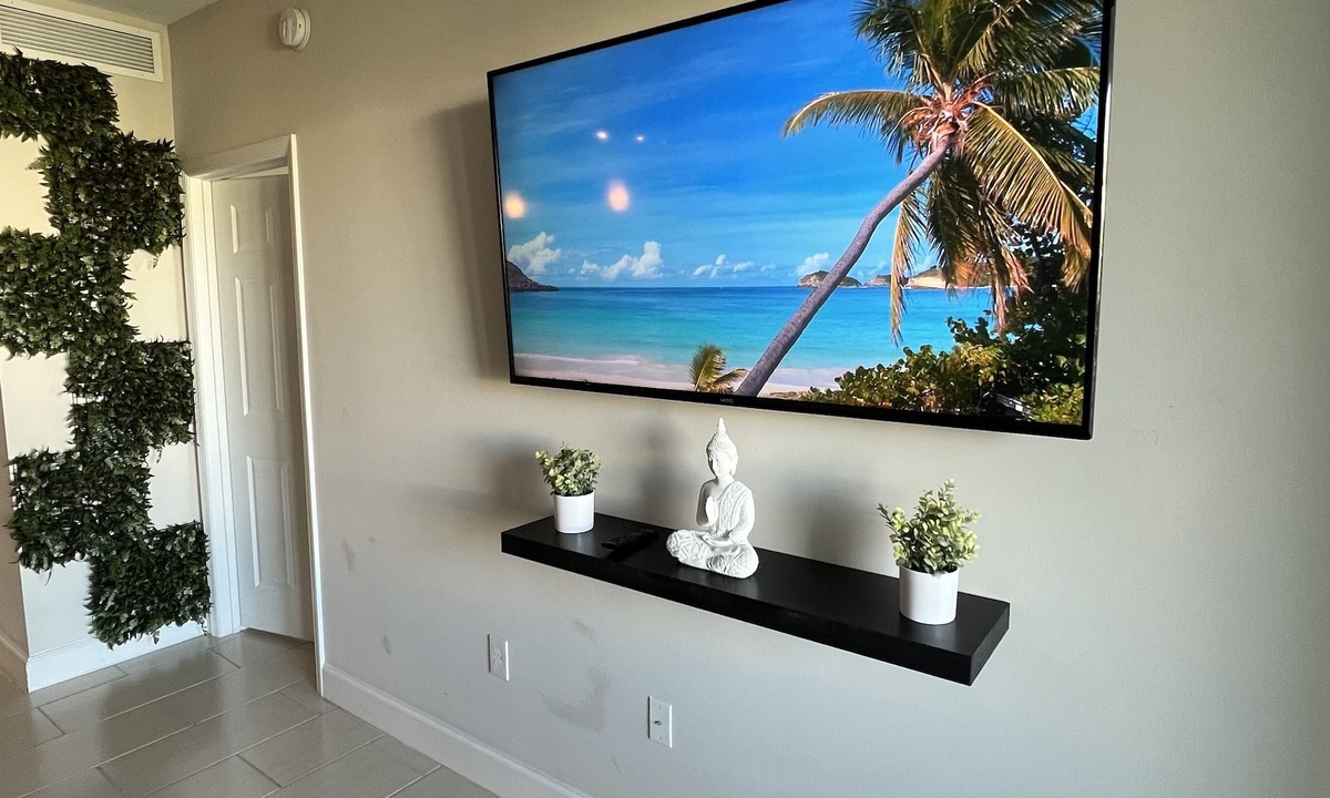 Miramar Apartment | Beautiful 2 bedroom apartment w/ great amenities