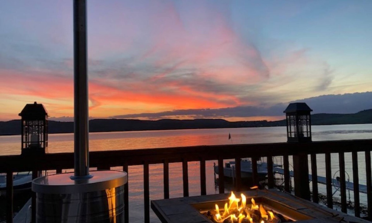 Richfield Springs House | Beautiful 3 Bedroom lakefront home less than 15 mins to Cooperstown. Sleeps 8+