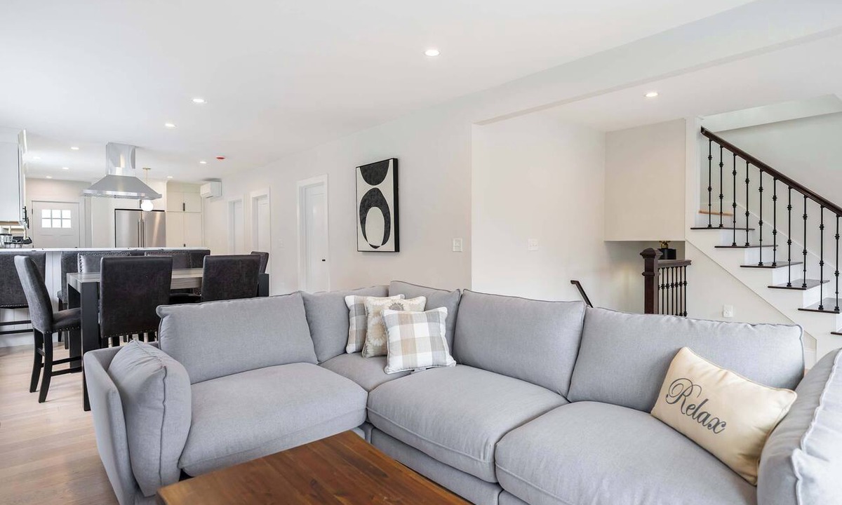 West Somerville Apartment | Beautiful and Spacious 4BD Condo in Somerville