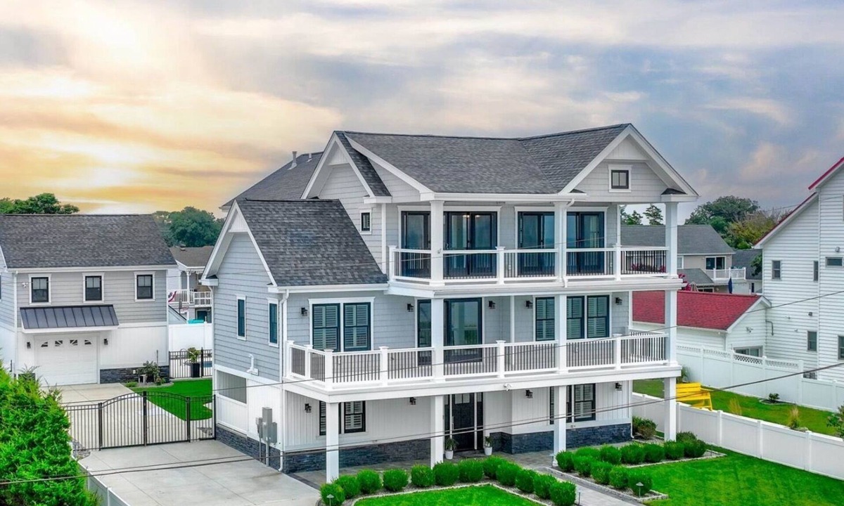 North Cape May House | Beautiful bayfront 5-bedroom, 4.5-bathroom home with in-ground pool!