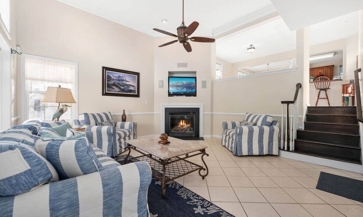 Bayside Apartment | Beautiful Bayside Landing!