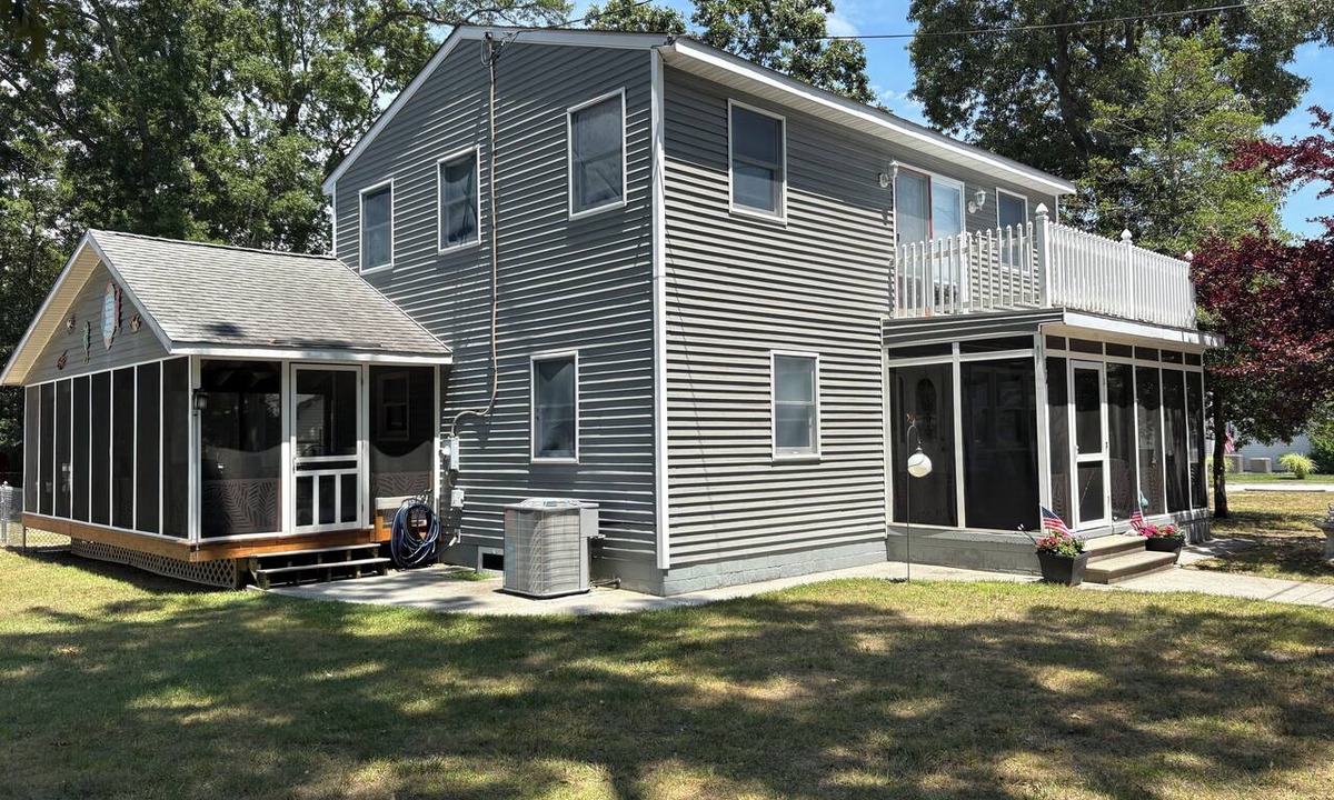 Town Bank House | Beautiful Beach Sunsets