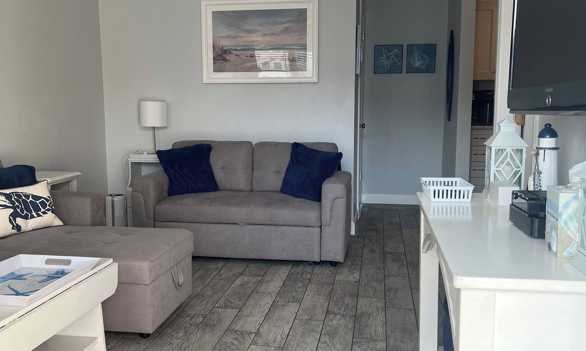 Wildwood Crest Condo | Beautiful Beachfront Condo in Wildwood Crest, NJ - With Full Kitchen!