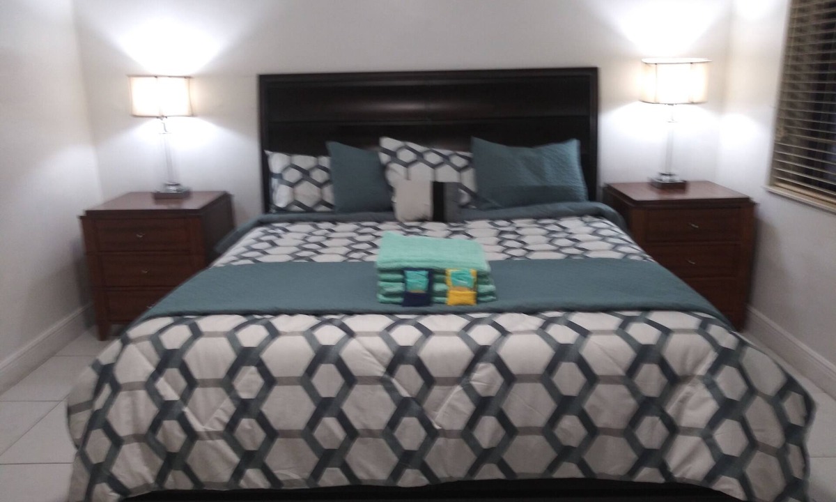 Deerfield Beach Hotel | Beautiful King Bed Studio facing the Ocean in beautiful Deerfield Beach.