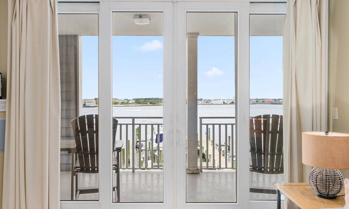 Ocean City Condo | 🏖️ Beautiful, Large bayfront unit Great Bay views, Fishing Pier Short walk to beach 🏖️