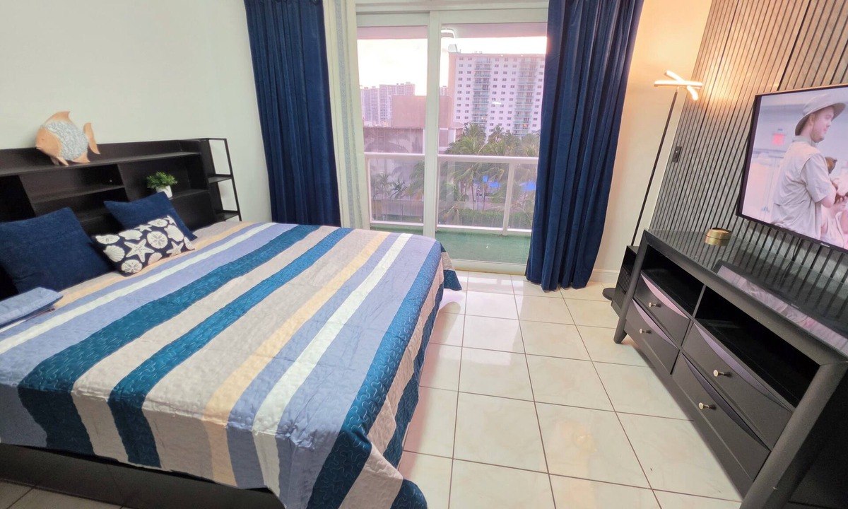 Sunny Isles Beach Apartment | Beautiful Oceanfront Studio in Marco Polo Sunny Isles Beach