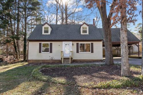 Southwest Raleigh House | Beautifully updated home! Near downtown & NC State