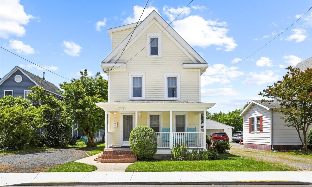 Chincoteague House | Beautifully renovated beach house by Seaside Vacations & Sales