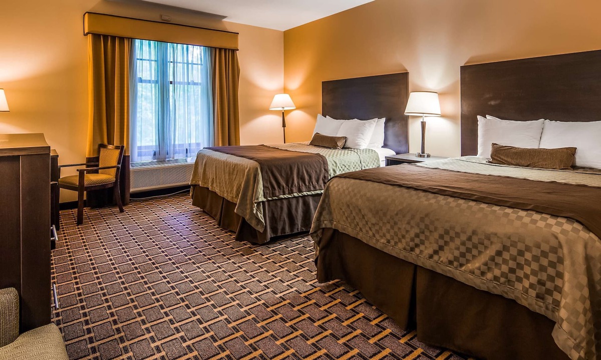 Red Oaks Mill Hotel | Best Western Plus The Inn & Suites At The Falls