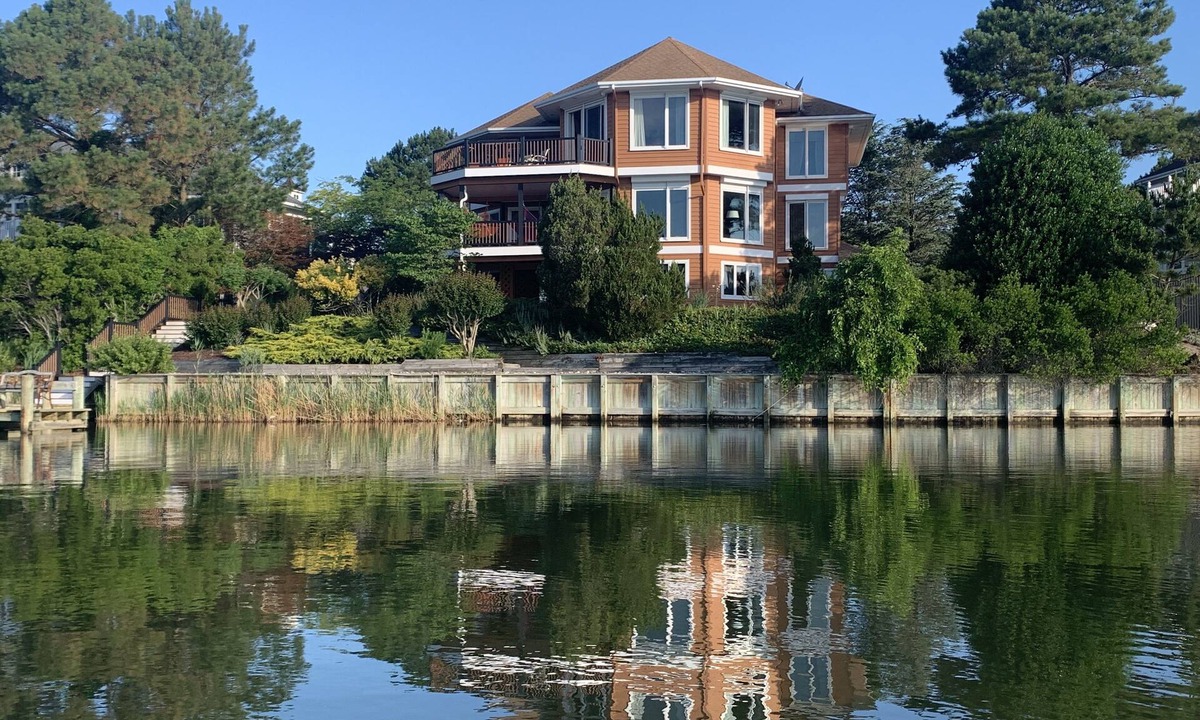 Bethany Beach House | Bethany Beach - Beautiful Family house overlooking 90 acre Salt Pond