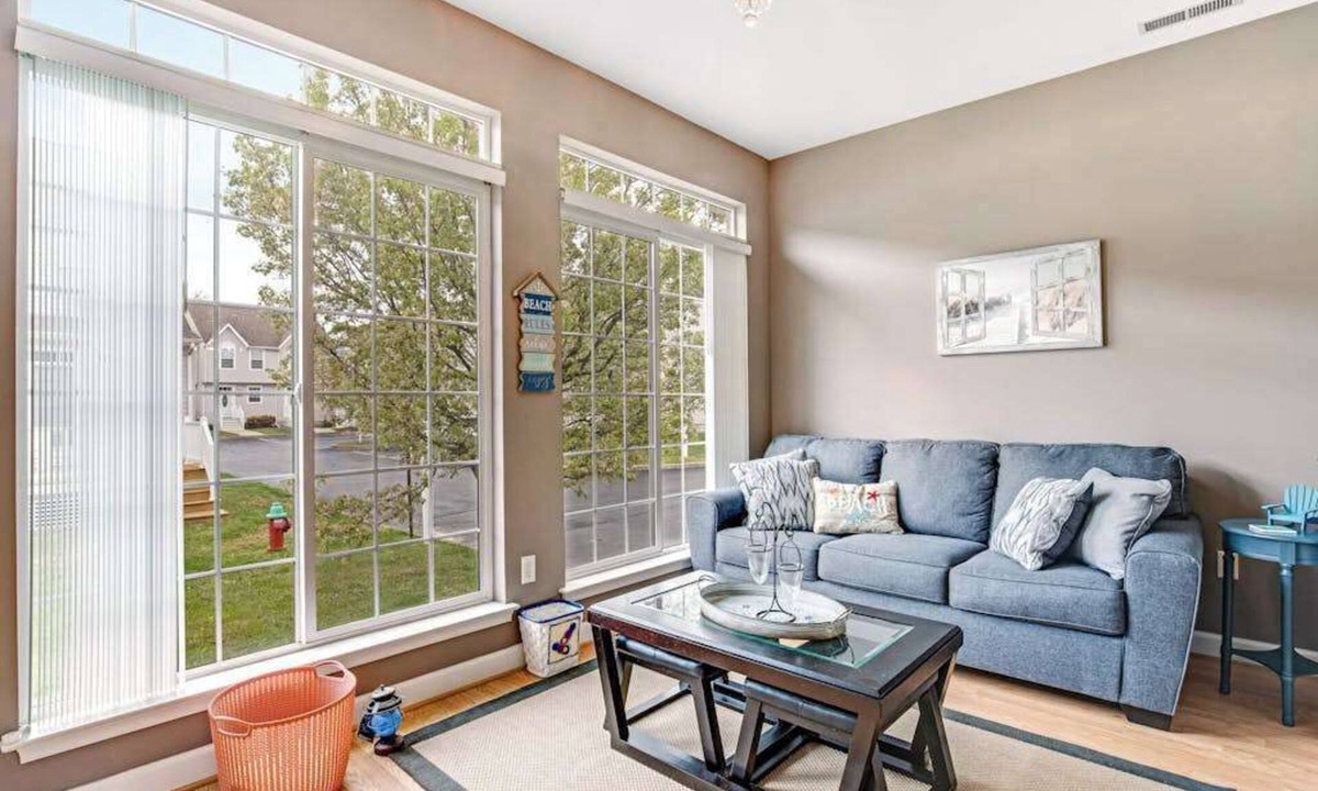 Bethany Breeze House | Bethany Breeze Townhouse with High-Speed WiFi, Shared Pool, & Washer/Dryer