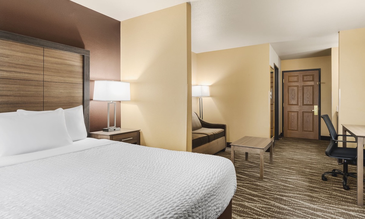 Hamilton Hotel | Bitterroot River Inn & Conference Center